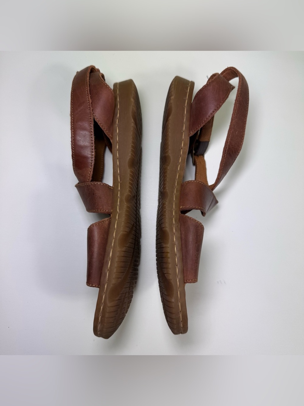 Born brown sandals size 8 great condition - Picture 2 of 5